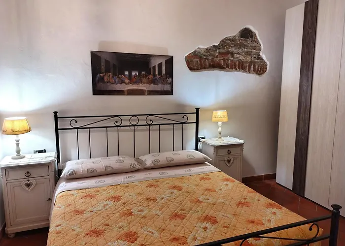 Veronica Home